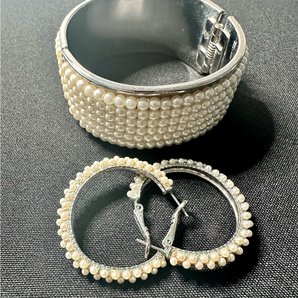 Elegant Silver and Pearl Bracelet Set